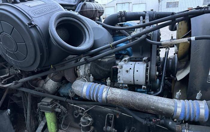 Used 2011 Freightliner CORONADO 132