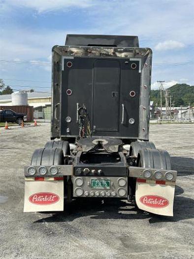 Used 2020 Peterbilt 579 Sleeper Truck