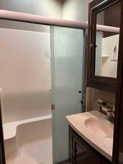 Used 2018 Redwood Redwood 3941FL