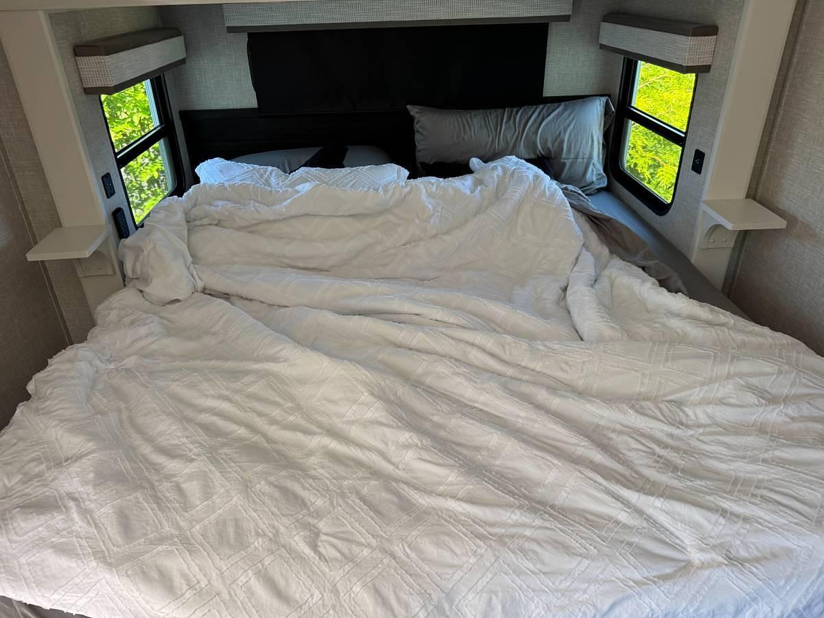 Used 2024 Jayco Pinnacle 38FLS Fifth Wheel