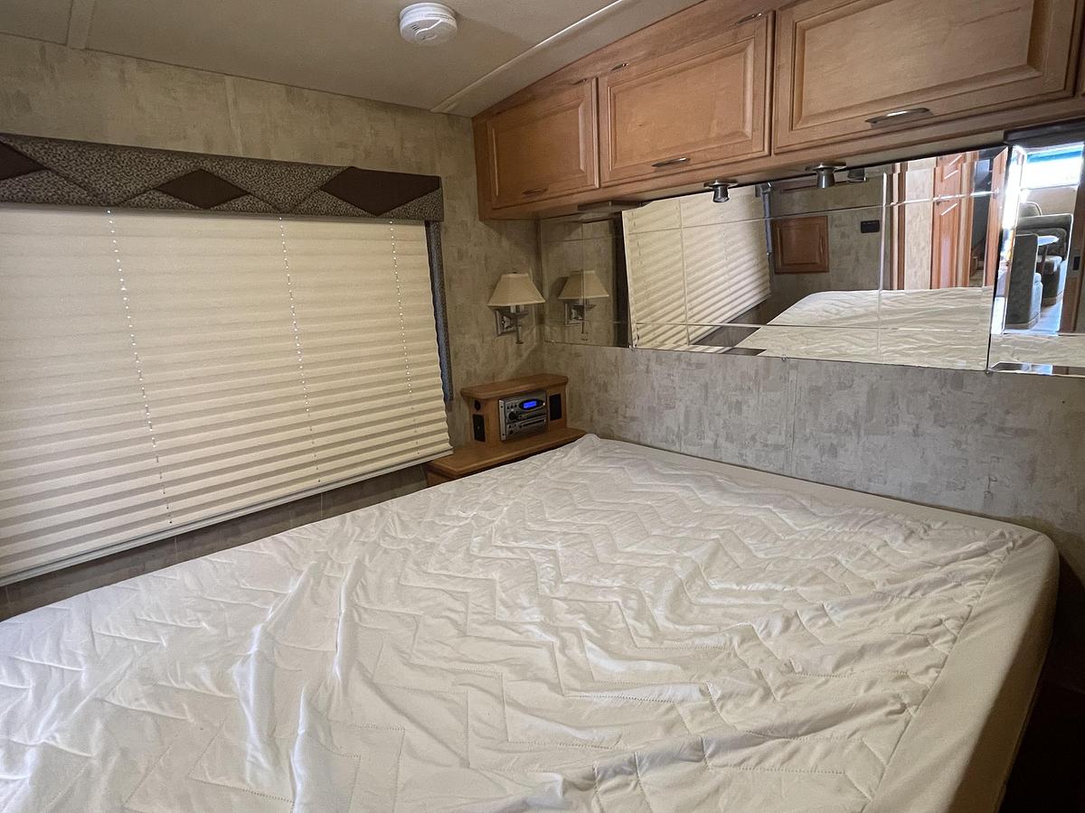 Used 2007 Winnebago Journey 34h