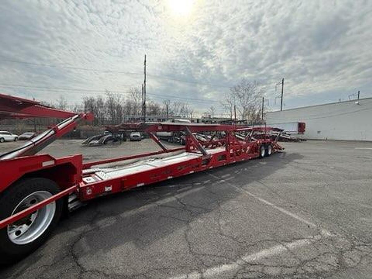Used 2020 Peterbilt 389 Car Hauler