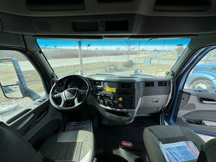 Used 2019 Peterbilt 579