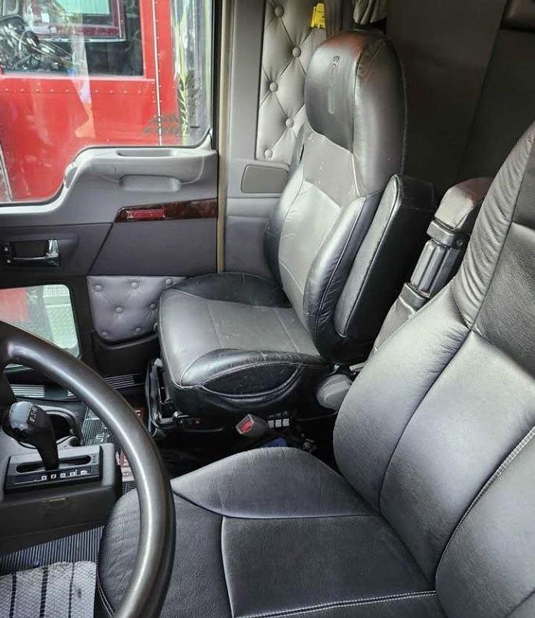 Used 2012 Kenworth W900L Sleeper Semi Truck