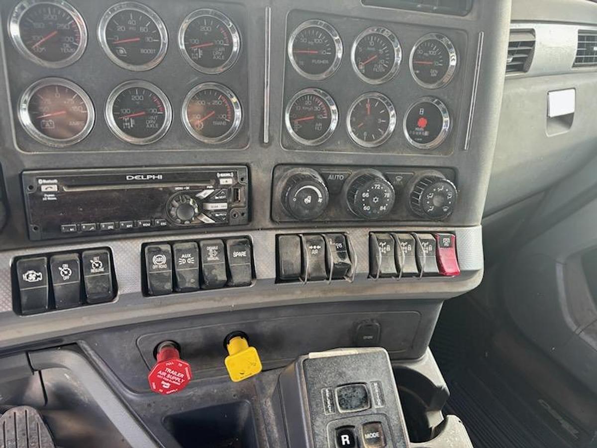 Used 2020 Kenworth T880
