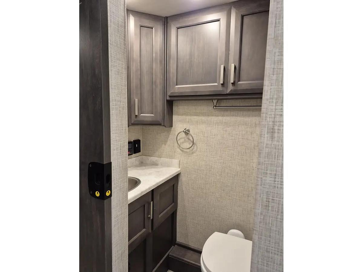 Used 2023 Thor Challenger 37FH Class A Gas Motorhome