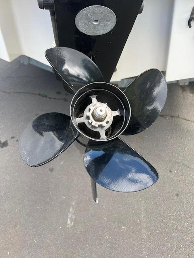 Used 2005 Bayliner 205