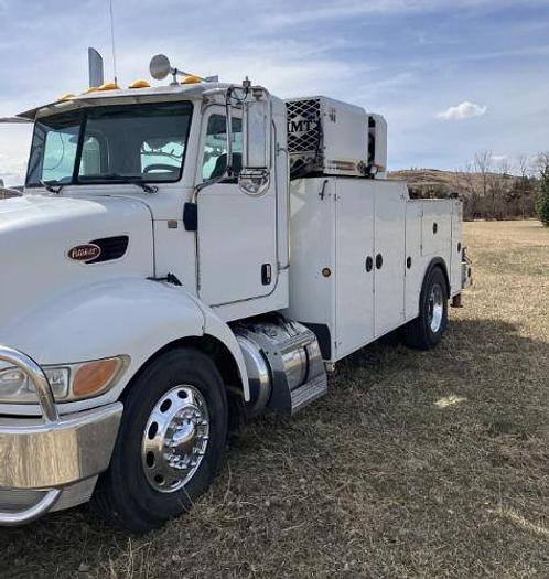 Used 2006 Peterbilt 335