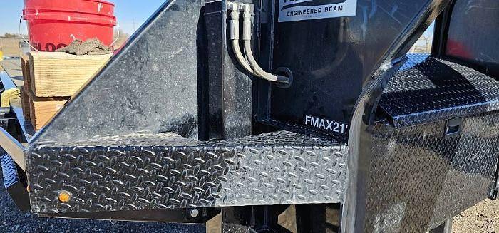 Used 2023 Diamond C FMAX212