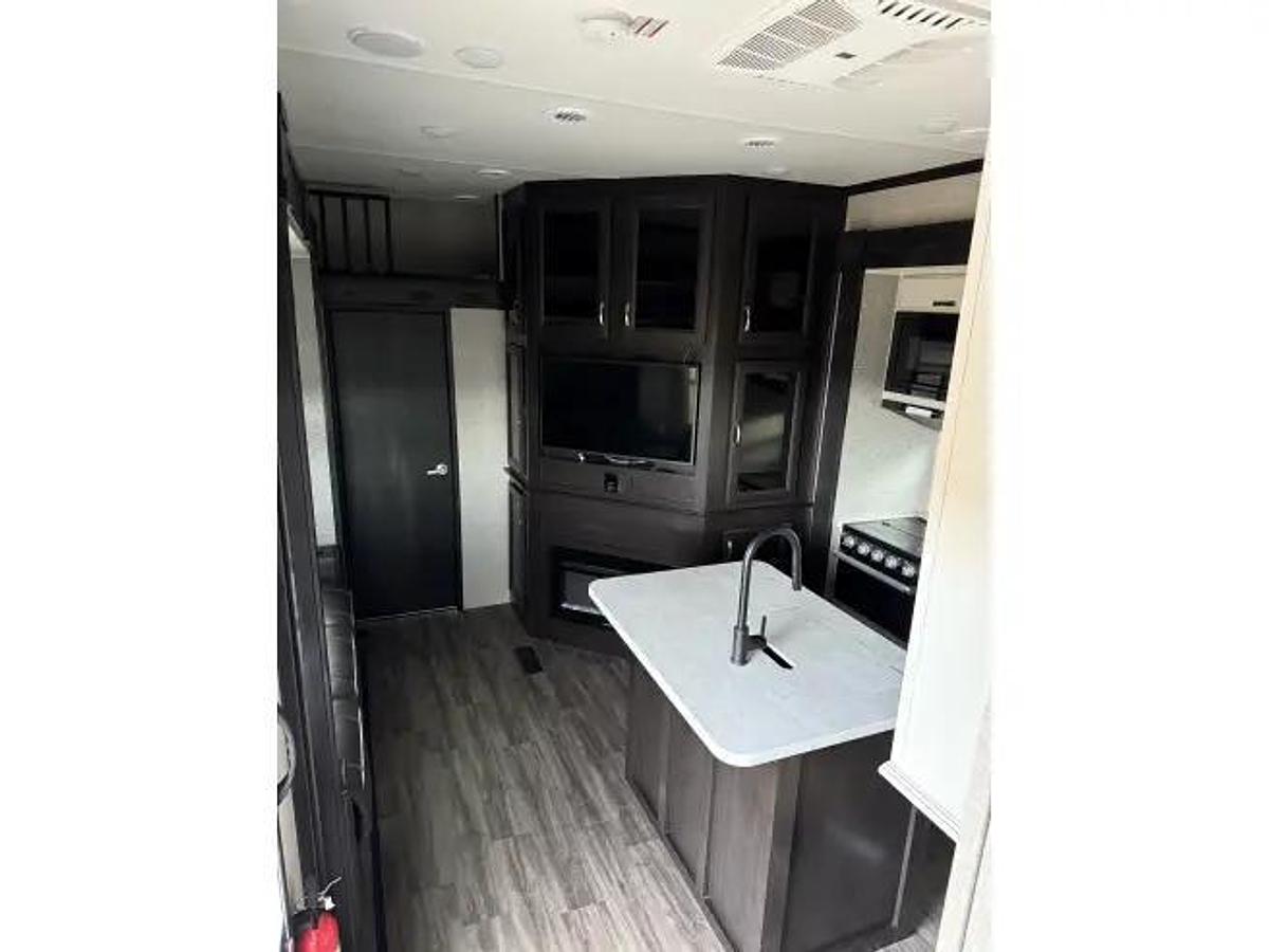 Used 2023 Jayco Seismic 403 Fifth Wheel Toy Hauler