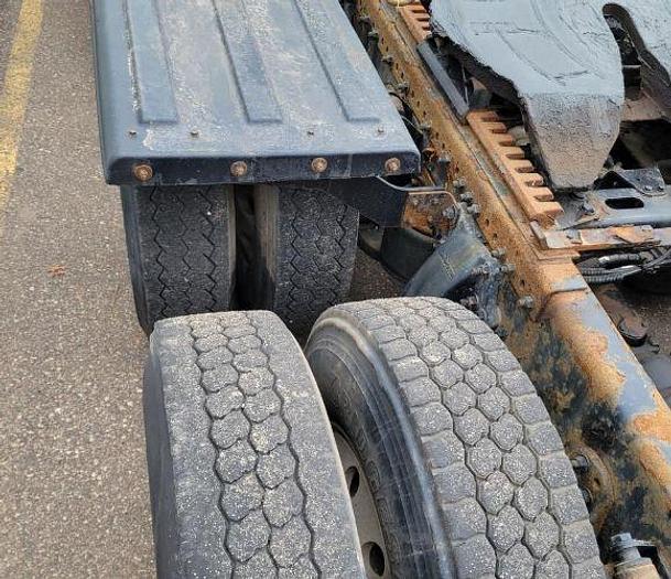 Used 2015 Freightliner CORONADO 122 SD