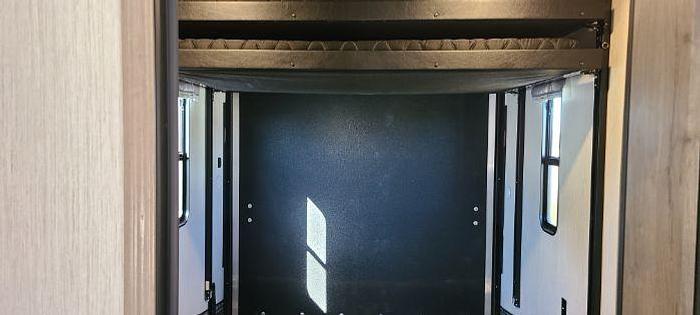 Used 2022 Palomino Puma Unleashed 382THS