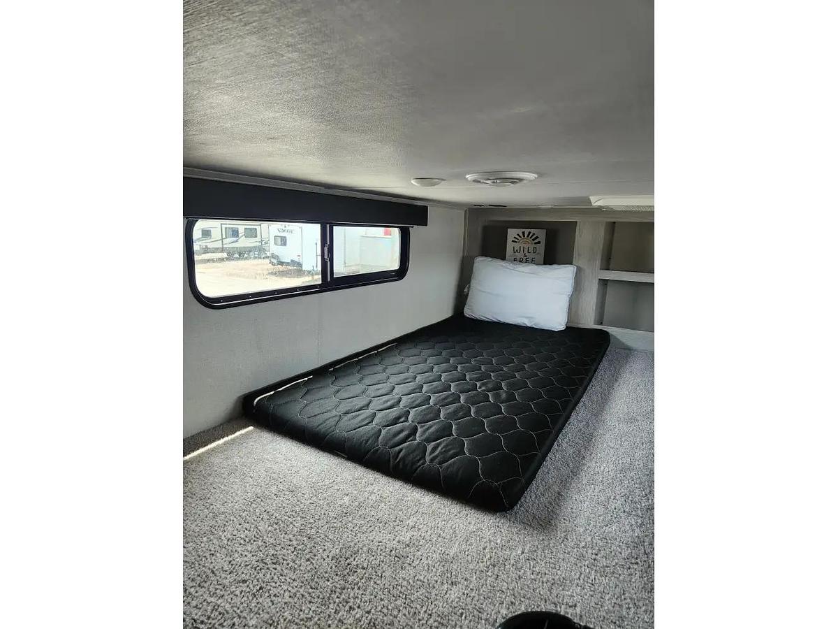 Used 2023 Keystone Montana High Country 377FL