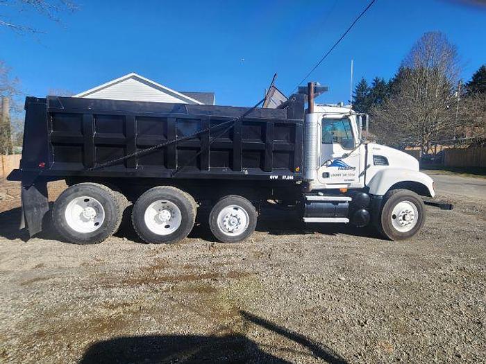 Used 2007 Mack Granite Dump Truck