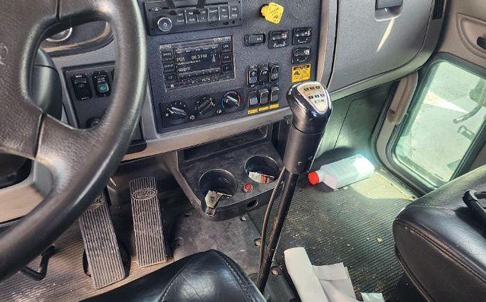 Used 2016 Peterbilt 348