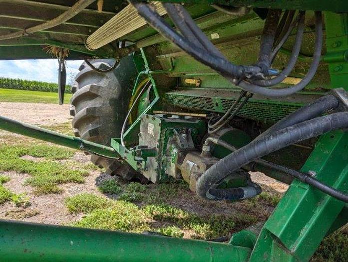 Used 2001 JOHN DEERE 9550