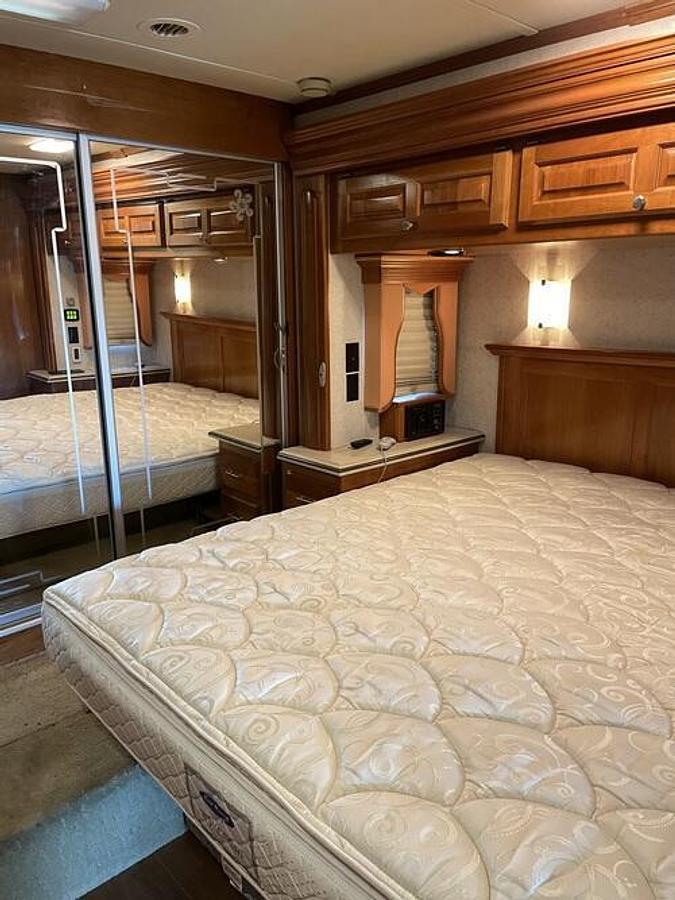 Used 2007 Monaco Camelot 42PDQ Class A Motorhome