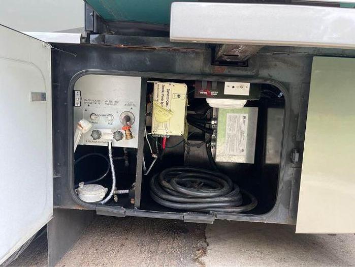 Used 2004 Winnebago Journey