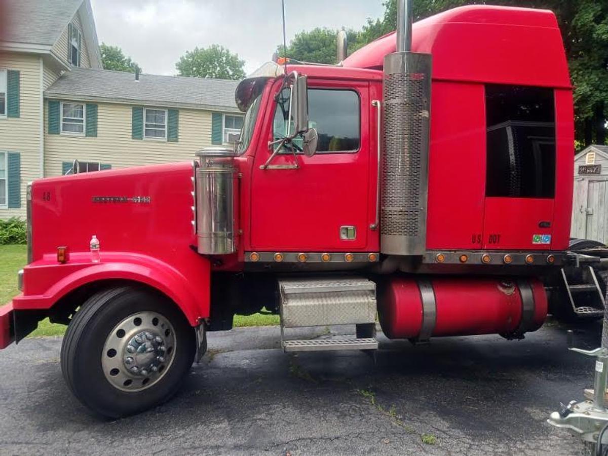 Used 2005 Western Star 4900