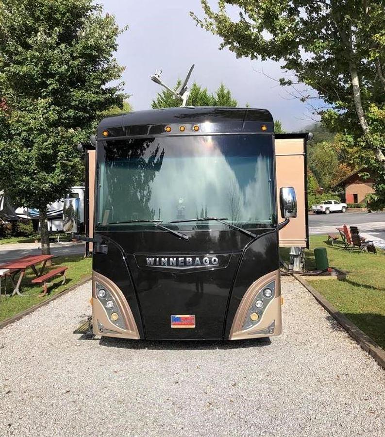 Used 2016 Winnebago Journey 40R
