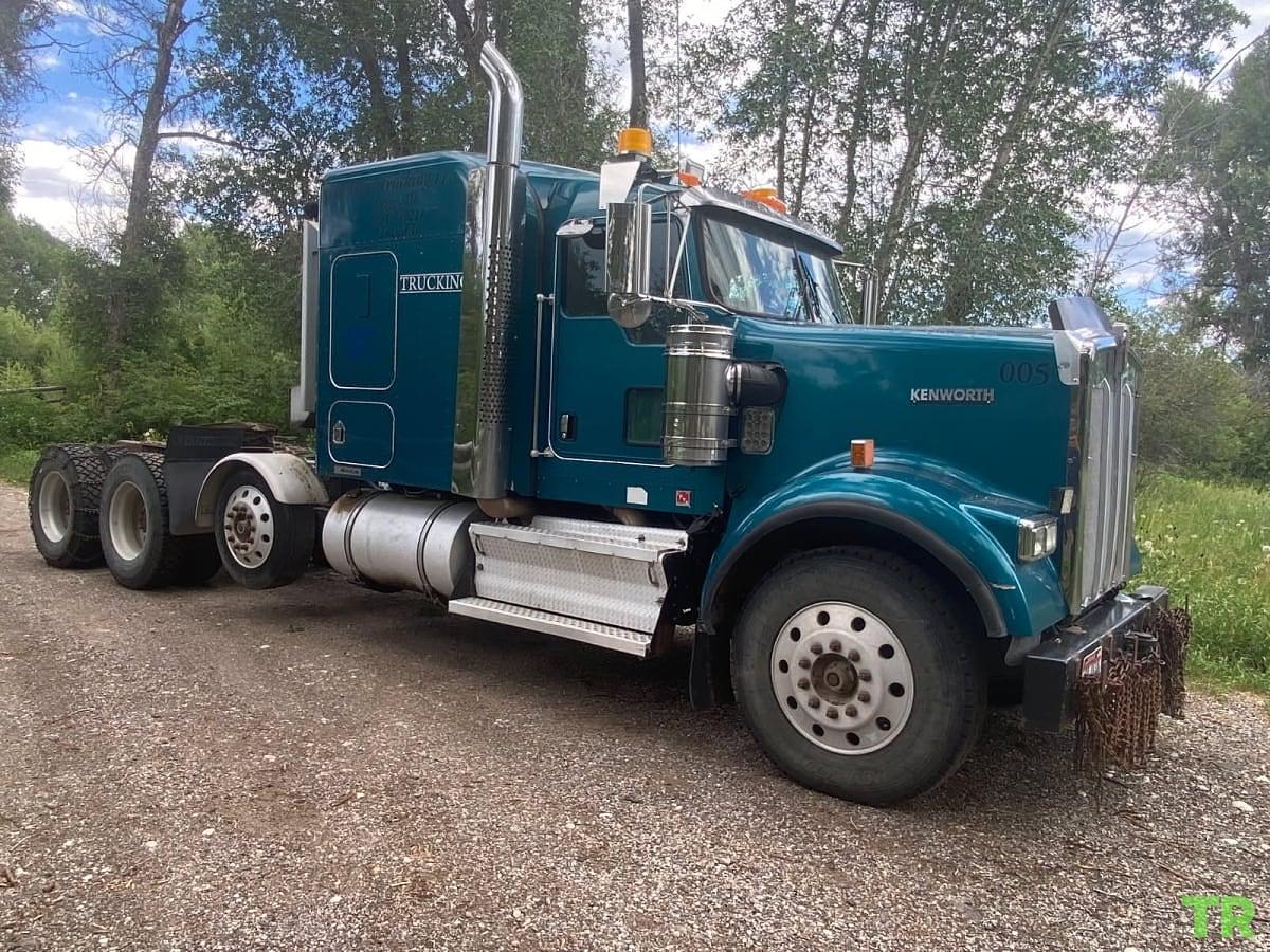 Used 2011 Kenworth W900B