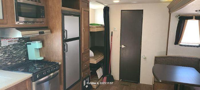 Used 2017 Forest River Salem T26TBUD 26ft Travel Trailer