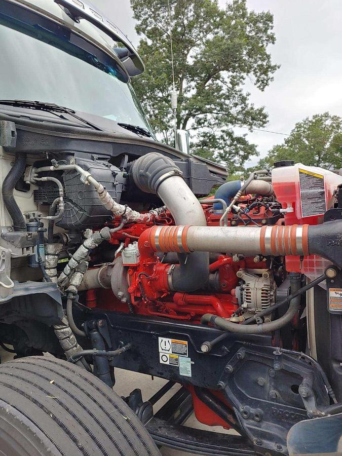 Used 2019 Kenworth T880 with 2013 Doonan Specialized Drop Deck Trailer