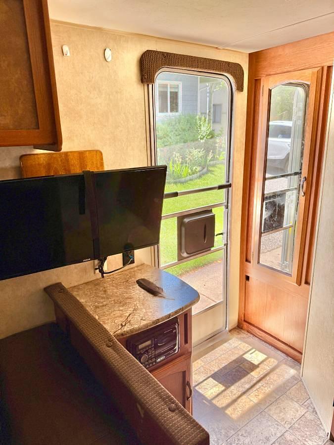 Used 2013 Forest River Salem Cruise Lite 221RBXL