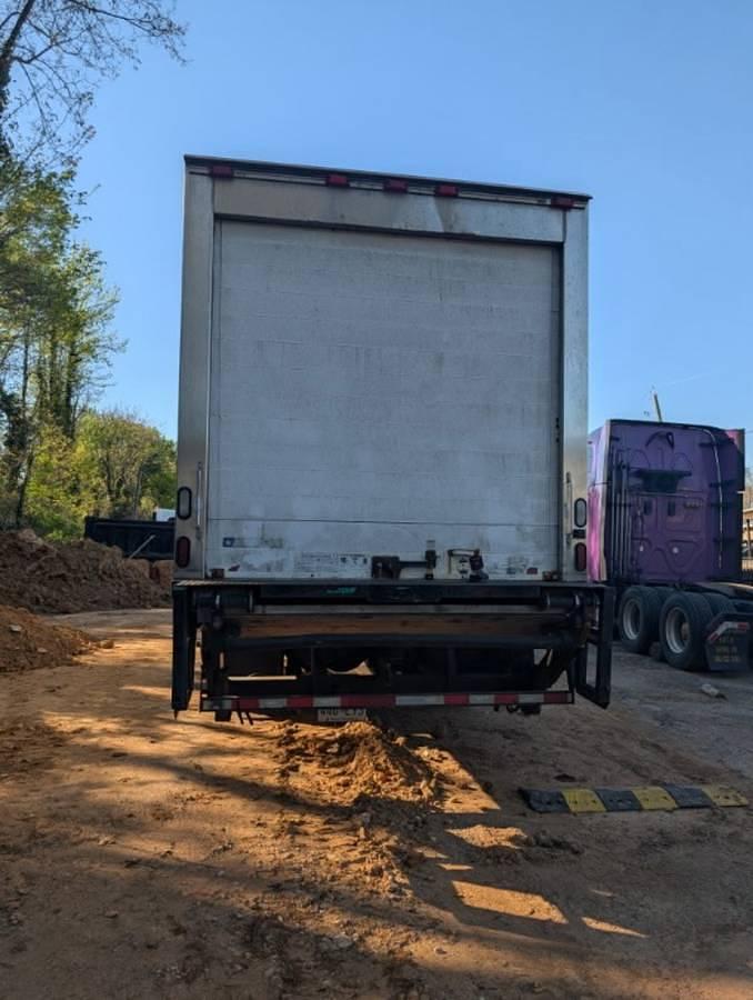 Used 2012 Freightliner Business Class M2