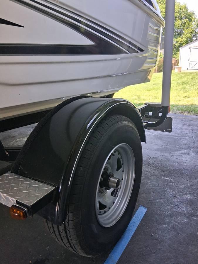 Used 2008 Glastron Mercruiser