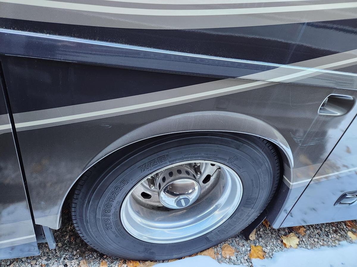 Used 2008 Winnebago Tour 40FD