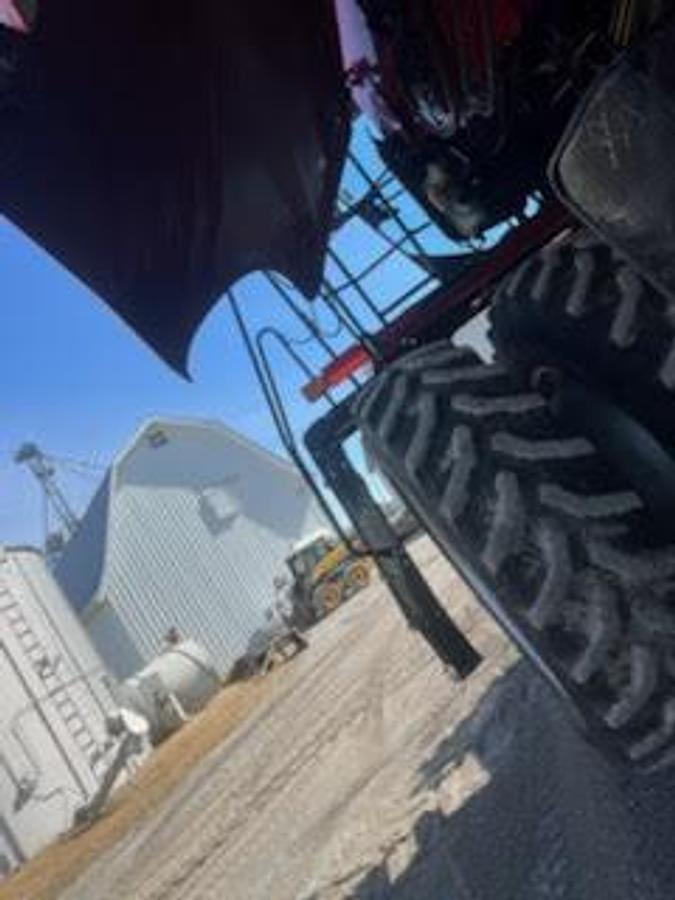 Used 2013 CASE IH 7230 Combine