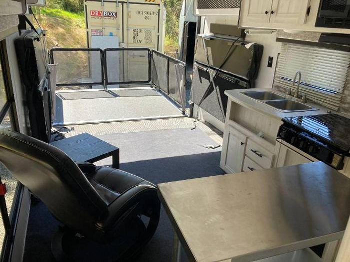 Used 2021 Heartland Lithium 2414