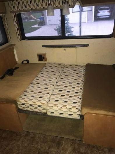Used 2013 Winnebago Vista 35B