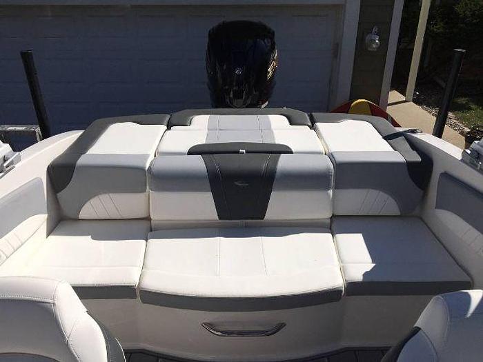 Used 2022 Chaparral 21 SSI OB