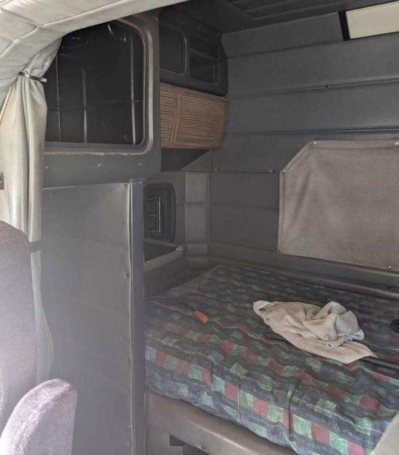 Used 1997 Peterbilt 379 Sleeper Semi Truck