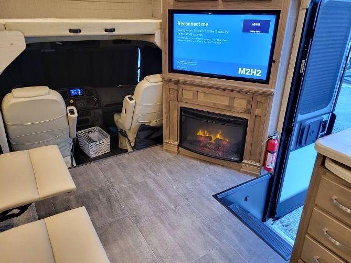 Used 2018 Jayco Seneca 37FS