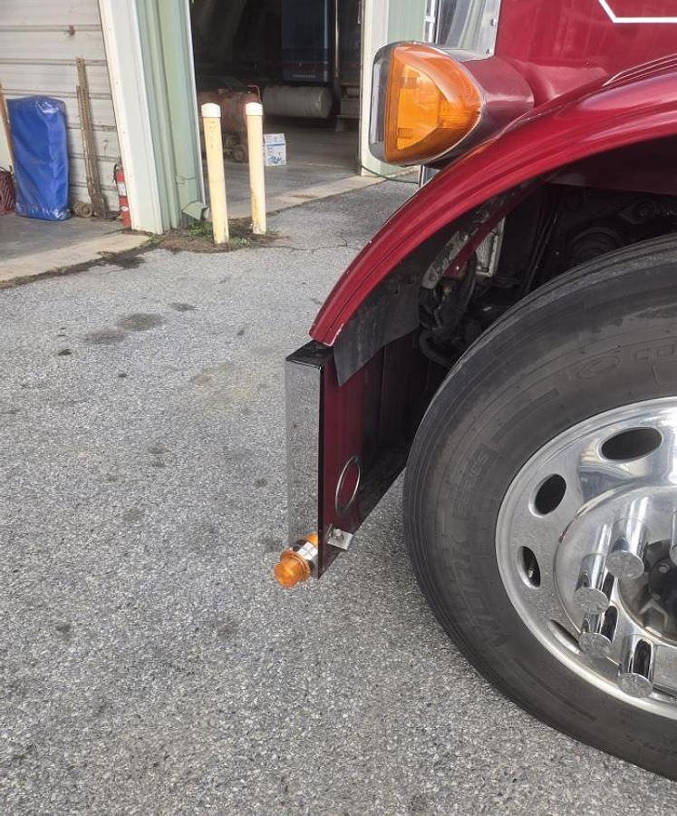 Used 2001 PETERBILT 379EXHD Conventional Sleeper Semi