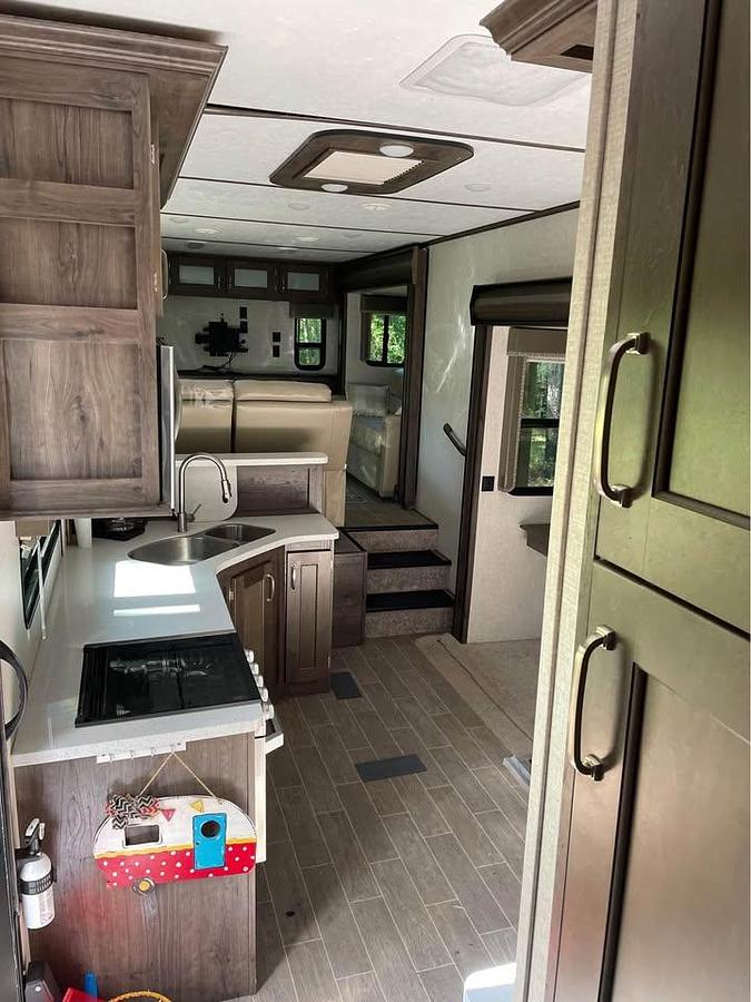 Used 2019 Keystone Montana High Country 373RD