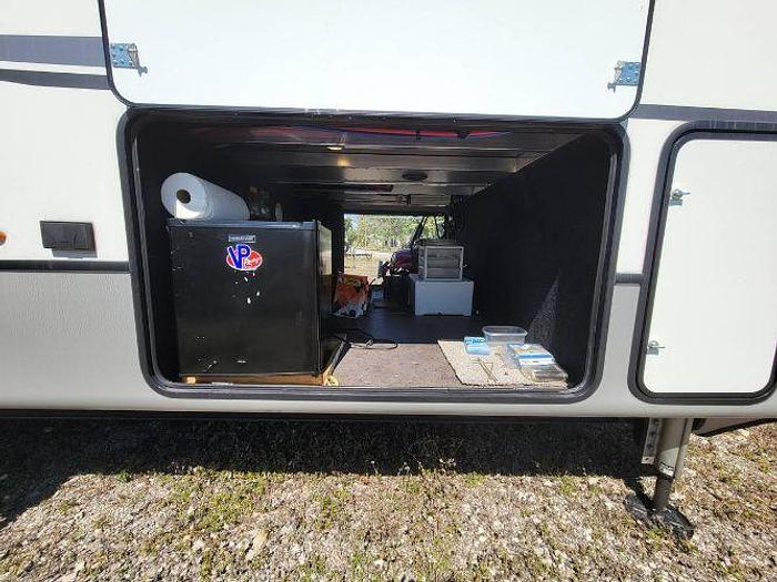 Used 2023 Keystone Montana 3123RL