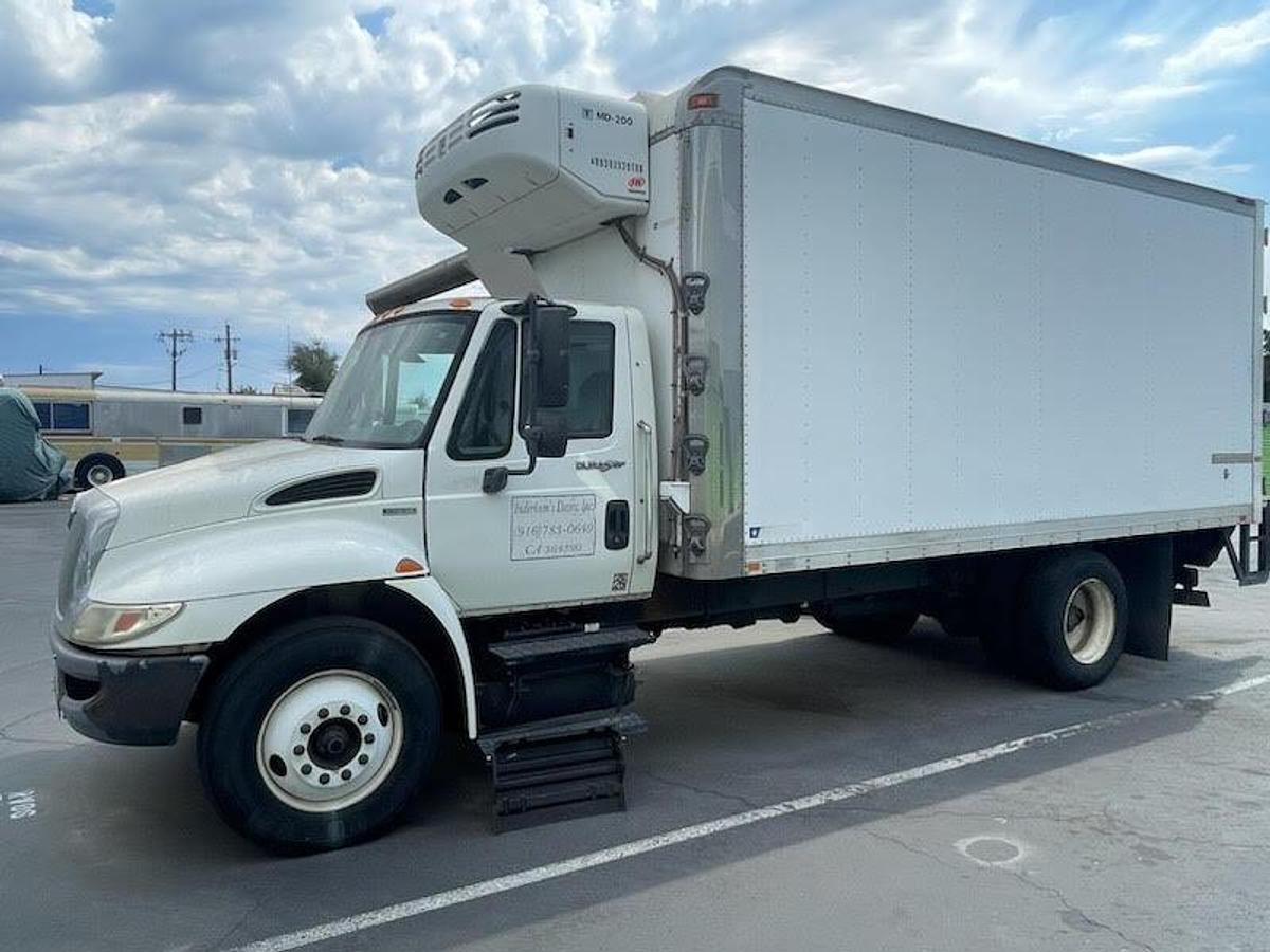 Used 2010 International 4300 Refrigerated Box Truck with Liftgate