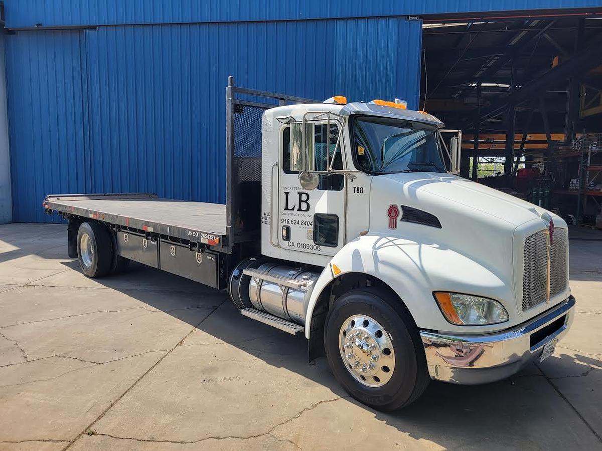 Used 2016 Kenworth T370 Flatbed