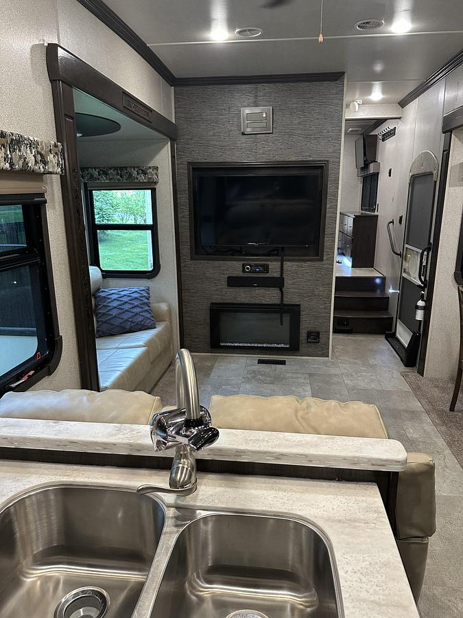 Used 2020 Forest River Cedar Creek Hathaway 38DBRK