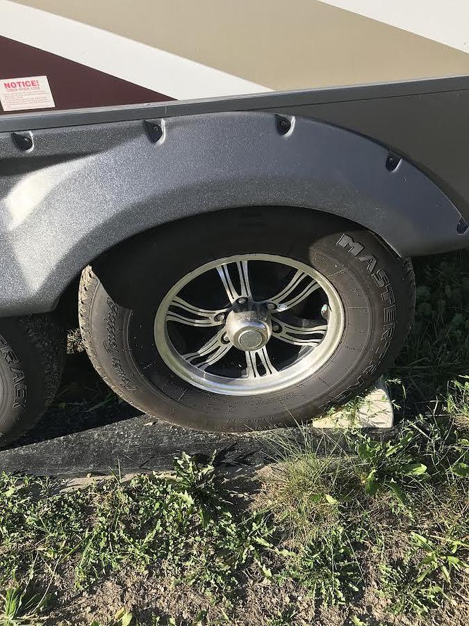 Used 2013 Forest River Sandpiper 315RE Fifth Wheel