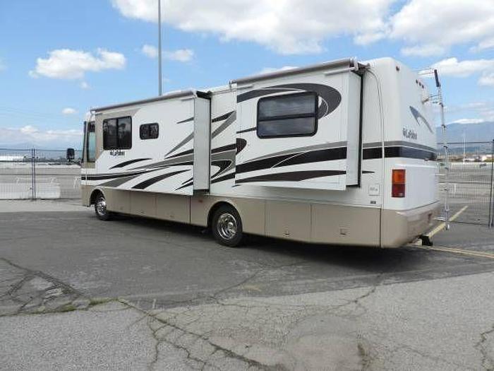 Used 2002 Monaco La Palma 30PBD