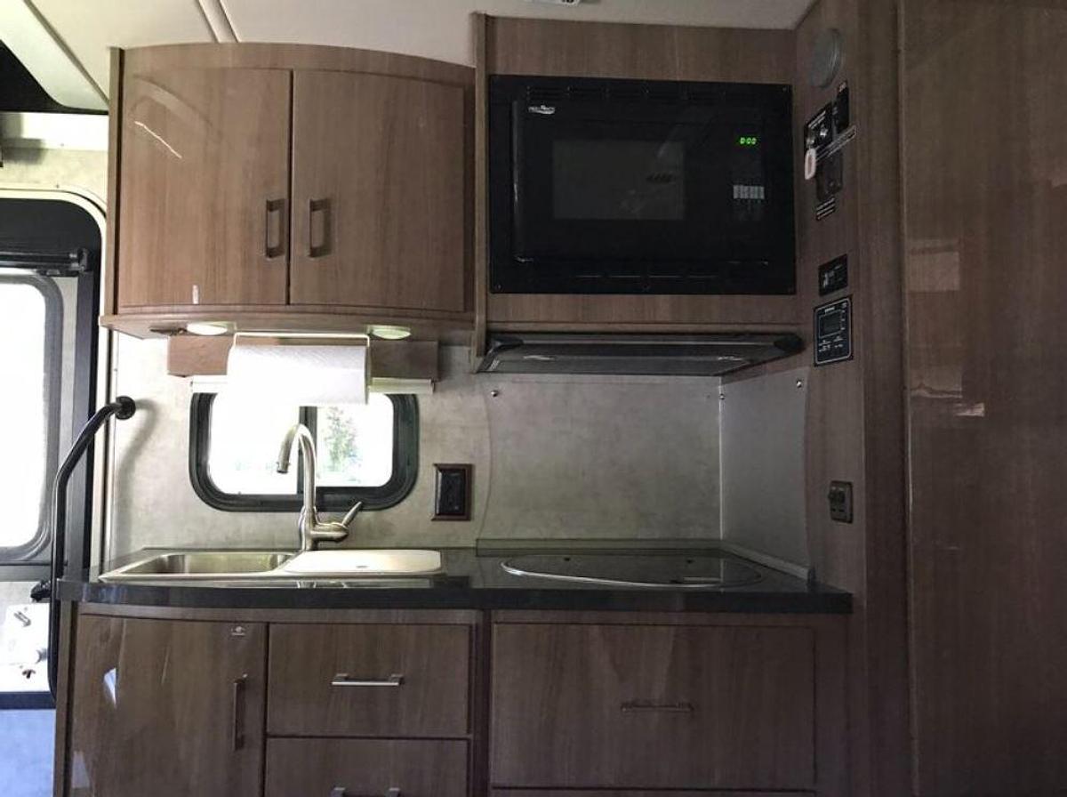 Used 2014 Winnebago View 24J