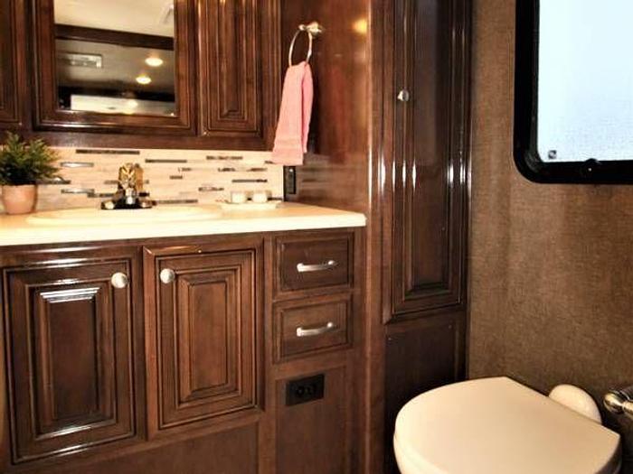 Used 2017 Thor Motor Coach Palazzo 36.1