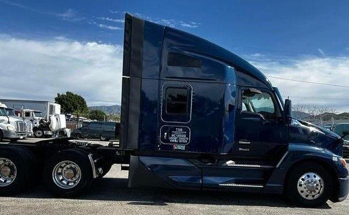 Used 2022 KENWORTH T680