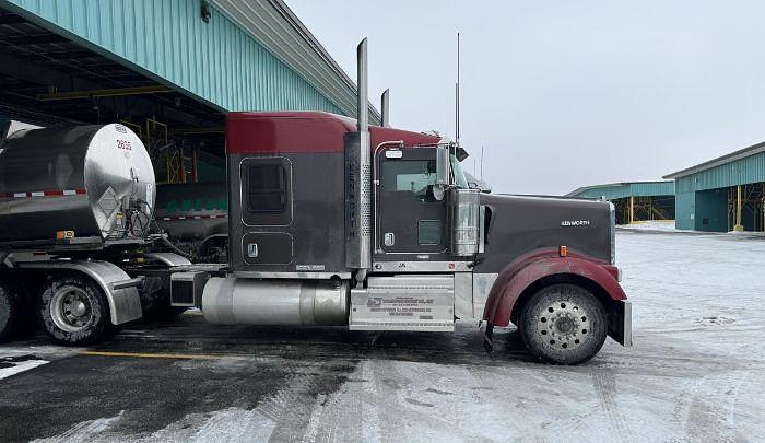 Used 2016 KENWORTH W900L