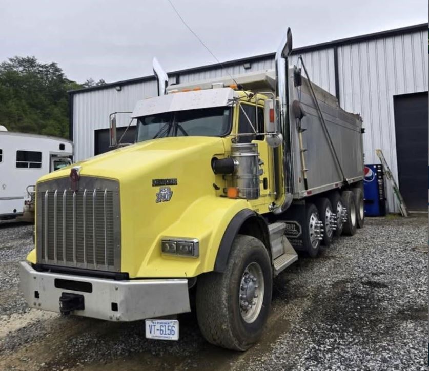 Used 2015 Kenworth T800 Dump Truck